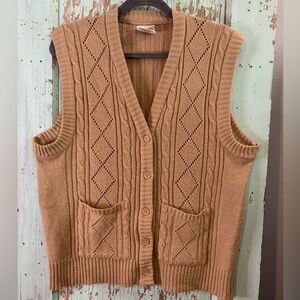 Women’s vintage Great Girl tan/brown knit sweater vest